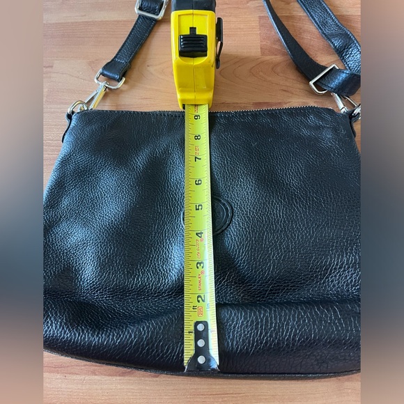 Roots VINTAGE shoulder bag 9 x 12 inches (great condition) - Picture 6 of 11